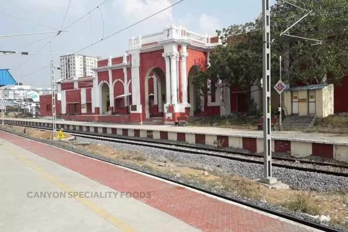 world oldest railway station