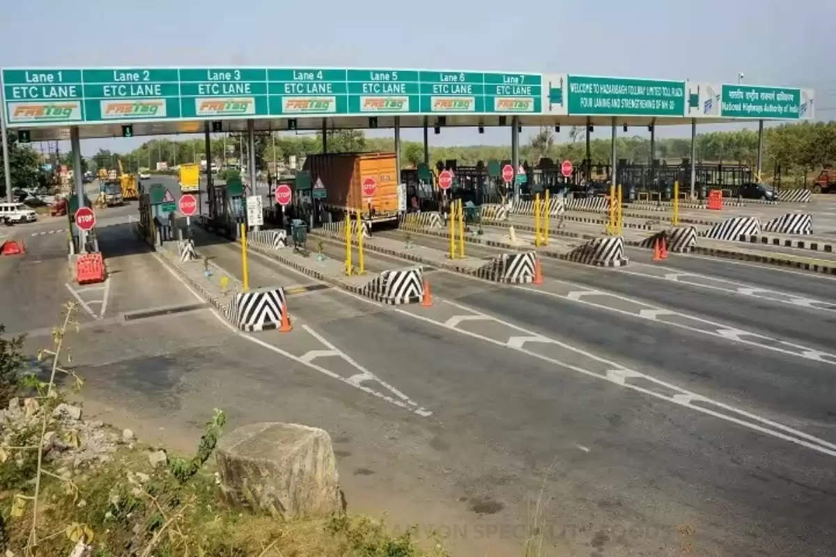 toll plaza rules