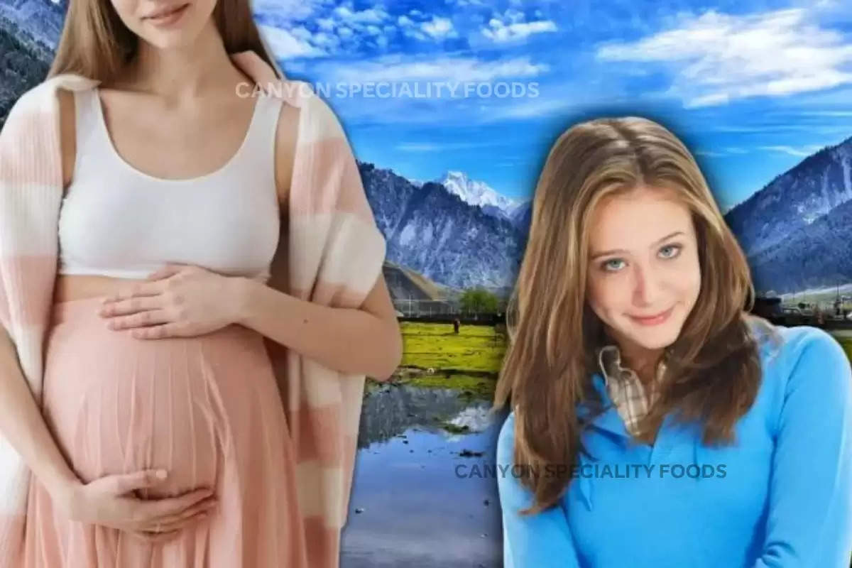 ajab-gajab-foreign-girls-come-to-get-pregnant
