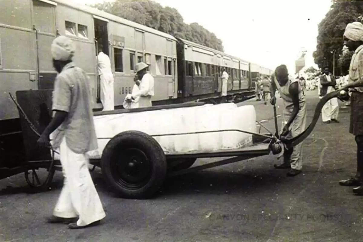 first air conditioned train in India