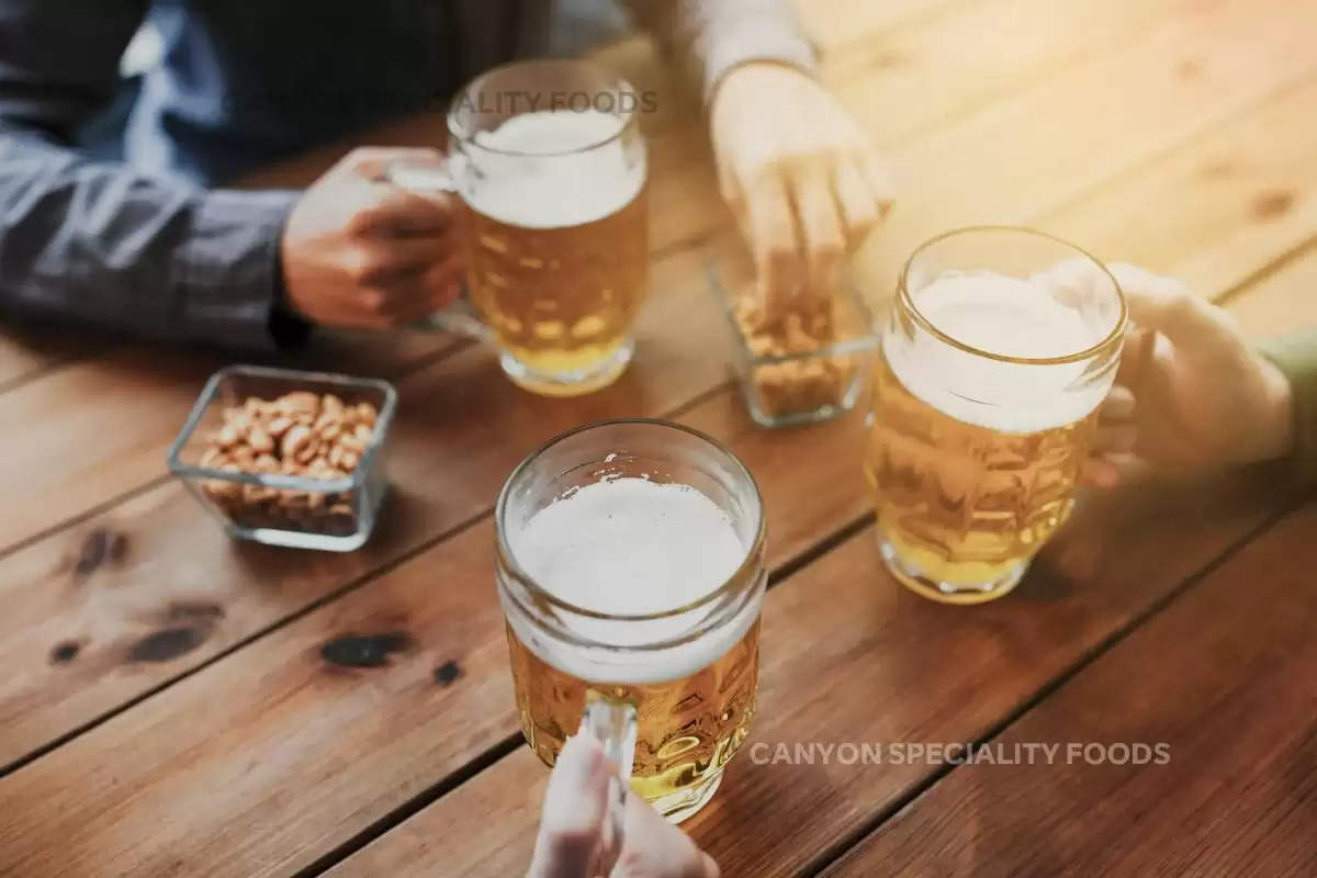 Beer, Benefits of Drinking Beer, Peanuts with Beer, Peanuts in chakna, Best chakna, Best chakna with Beer, GK, ABP News, Hindi News,बीयर, बीयर पीने के फायदे, बीयर के साथ मूंगफली, चखने में मूंगफली, बेस्ट चखना, 