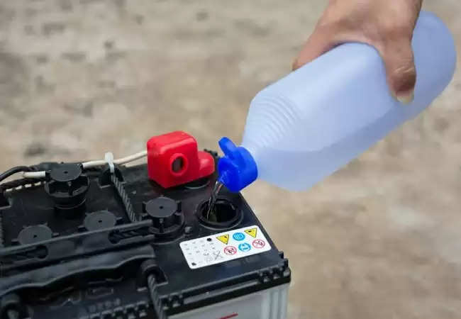 Inverter-Battery-Water-Refilling-Tips