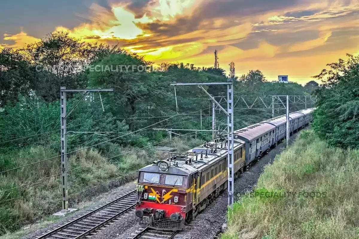 this-is-indias-longest-distance-train