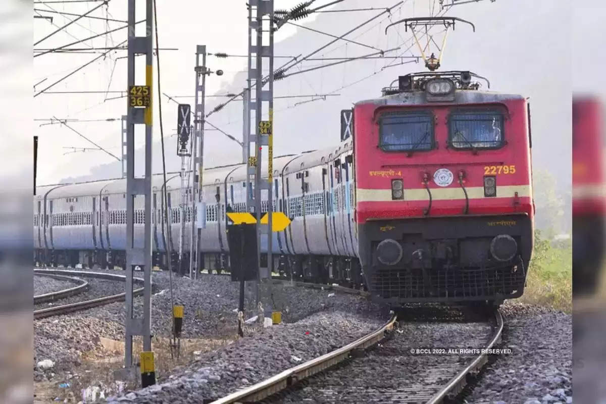 rewari-indian-railways-gave-these-two-gifts